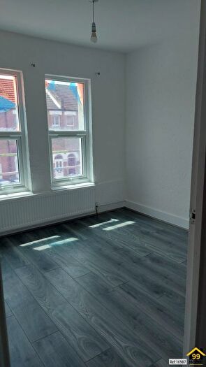 3 Bedroom Semi Detached House To Rent In Springfield Road, Welling, Kent, DA16