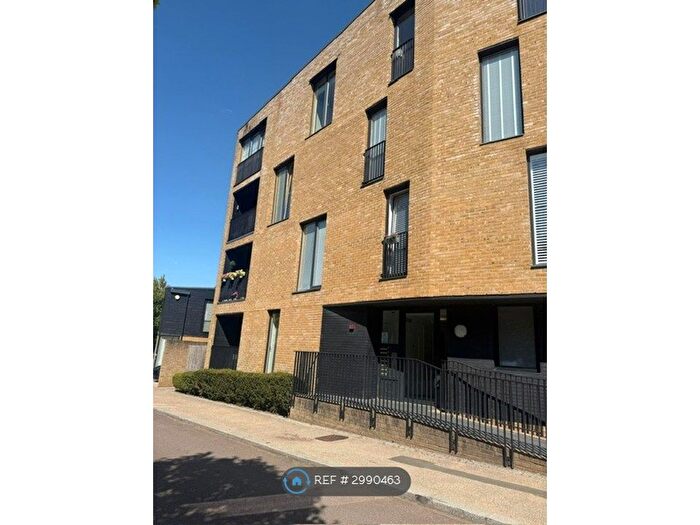 2 Bedroom Flat To Rent In Newhall, Harlow, CM17