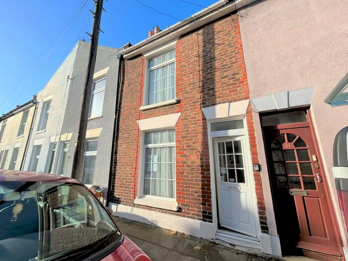 Houses for sale & to rent in PO4 0DQ, Fawcett Road, Central Southsea