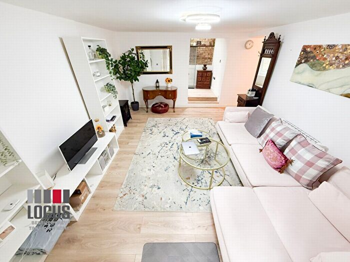 1 Bedroom Flat To Rent In Shepperton Road, Islington, N1