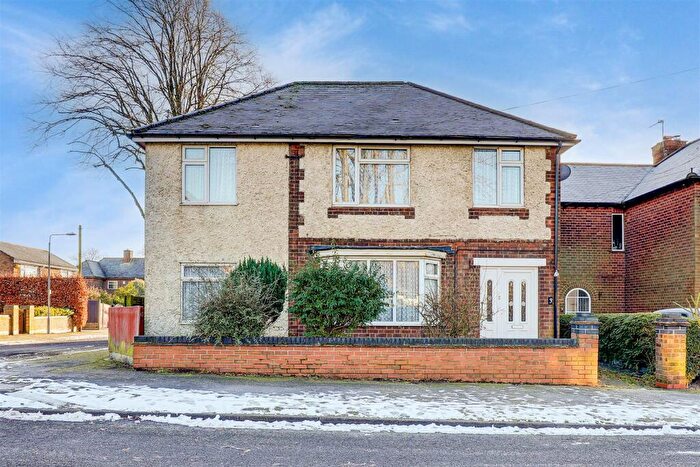 4 Bedroom Detached House For Sale In Northcliffe Avenue, Mapperley, Nottinghamshire, NG3