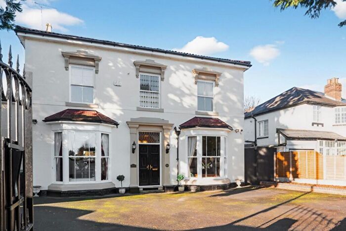 5 Bedroom Detached House For Sale In Tanworth Lane, Shirley, B90