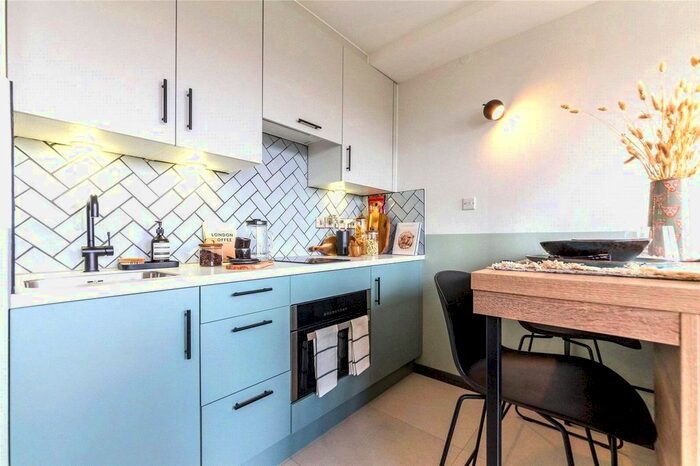 Studio To Rent In Uncle Stockwell, Courland Grove, London, SW8