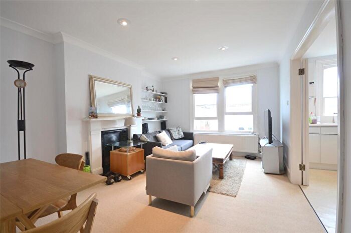 2 Bedroom Apartment To Rent In Shipka Road, London, SW12
