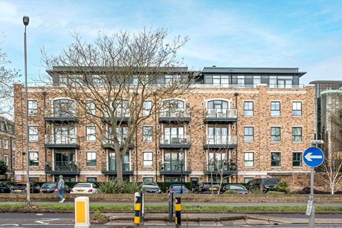 2 Bedroom Flat To Rent In Palladian Gardens, Chiswick, W4