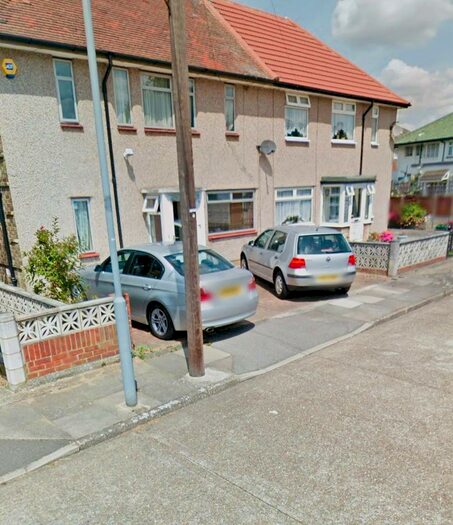 3 Bedroom Semi-Detached House To Rent In Abinger Close, Barking & Dagenham, Goodmayes, London, IG11