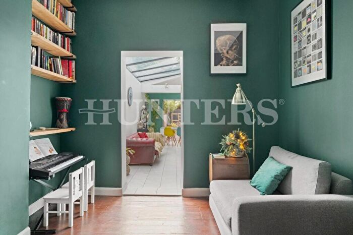 4 Bedroom House For Sale In Beaconsfield Road, London, N15