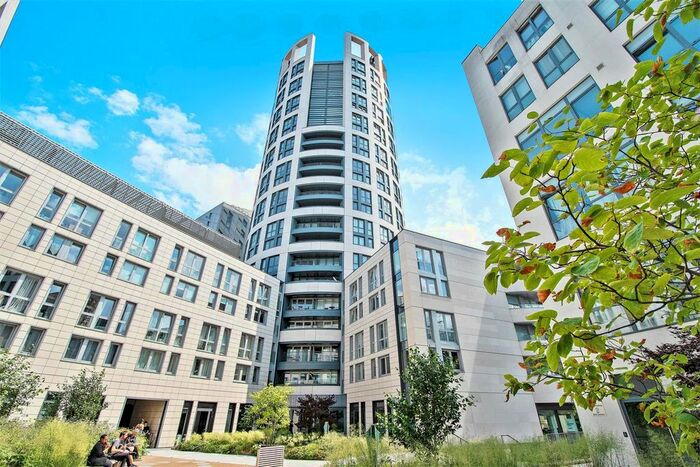 1 Bedroom Flat To Rent In Eagle Point, City Road, EC1V