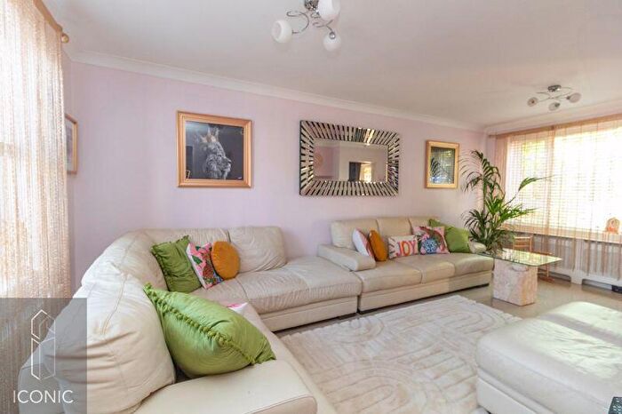 3 Bedroom Terraced House For Sale In Woodforde Road, Norwich, NR7