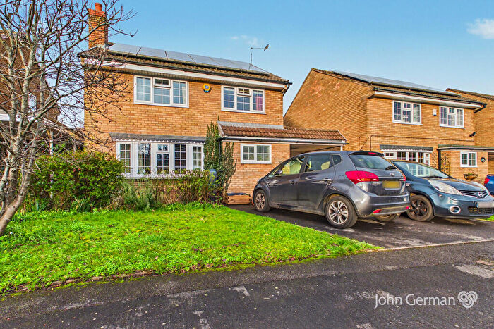 5 Bedroom Detached House For Sale In The Pippins, Stafford, ST17