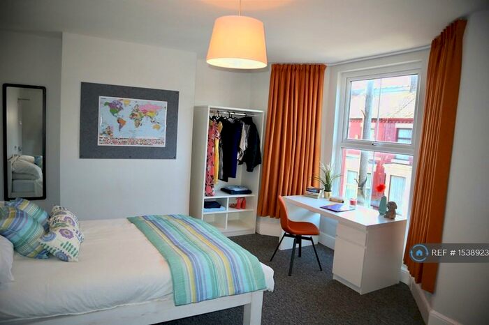 5 Bedroom Terraced House To Rent In Thornycroft Road, Liverpool, L15