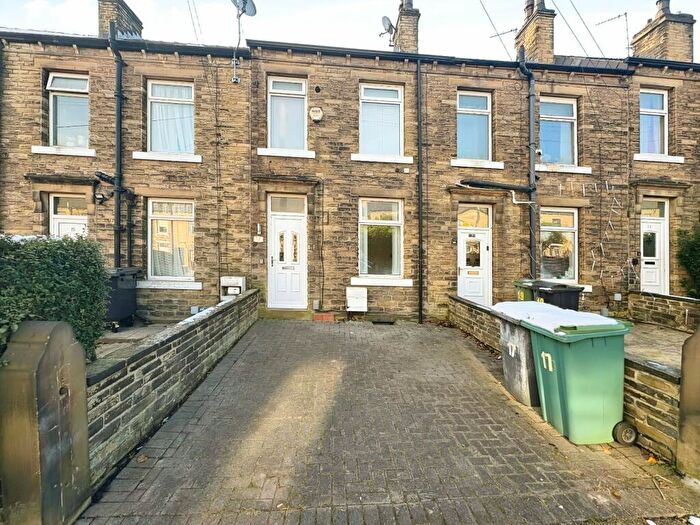 3 Bedroom Terraced House To Rent In Blackhouse Road, Huddersfield, West Yorkshire, HD2