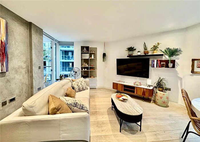 3 Bedroom Apartment To Rent In Decorum Apartments, Wenlock Road, London, N1