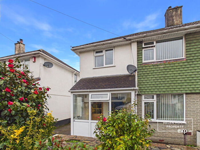 3 Bedroom Semi Detached House For Sale In Dudley Road, Plympton, Plymouth, PL7