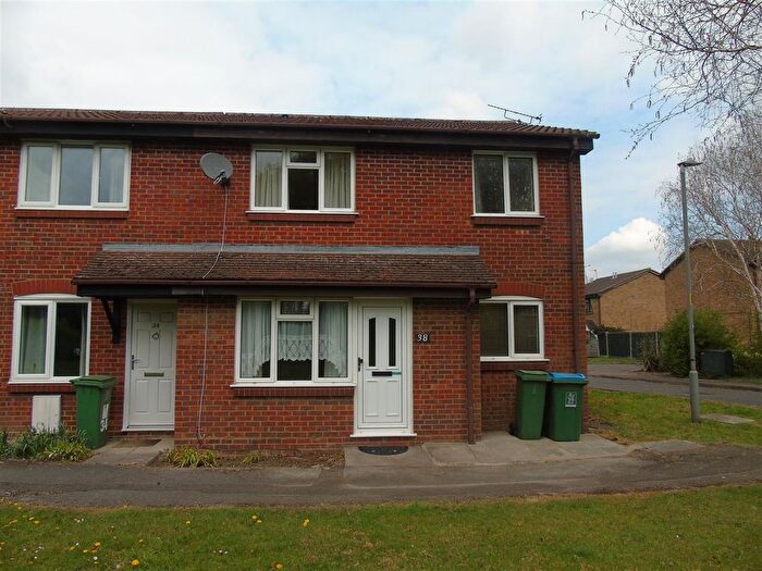 1 Bedroom End Of Terrace House To Rent In Sharp Close, Aylesbury, HP21