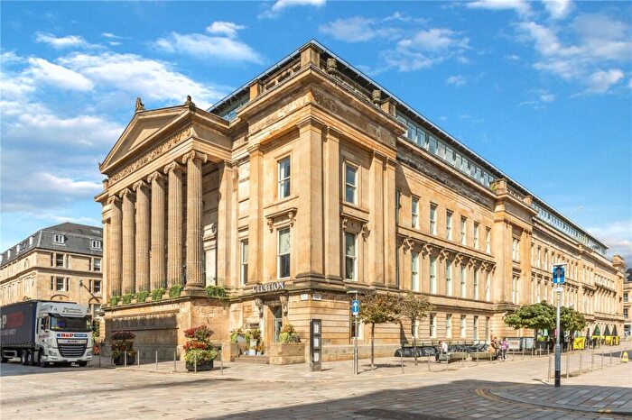 2 Bedroom Flat For Sale In Ingram Street, Glasgow, G1