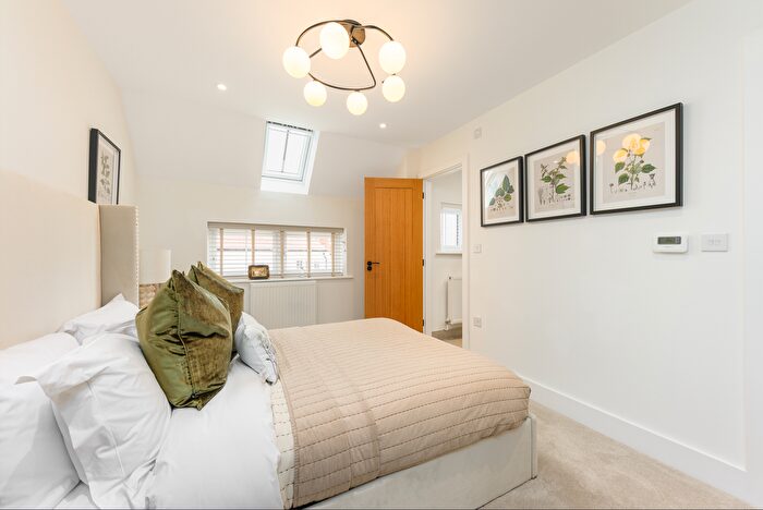 2 Bedroom Flat For Sale In Duplex Apartment, Cranbrook High Street, Kent, TN17