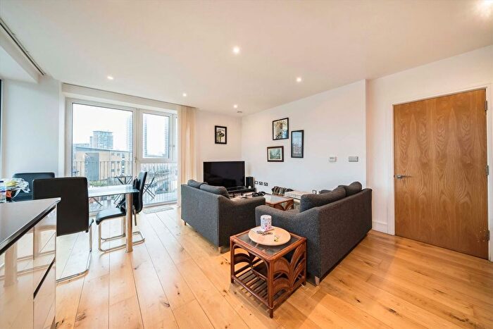 2 Bedroom Flat For Sale In Nelson Street, Canning Town, E16