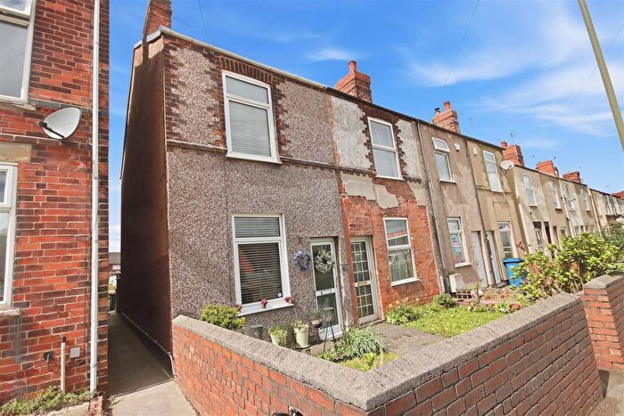 2 Bedroom Terraced House For Sale In Derby Road, Chesterfield, S40