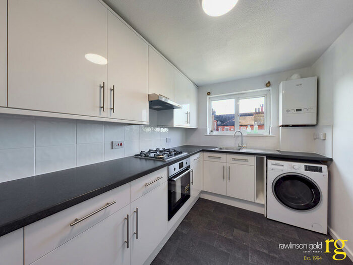 1 Bedroom Flat To Rent In Holly Lodge, Harrow, HA1