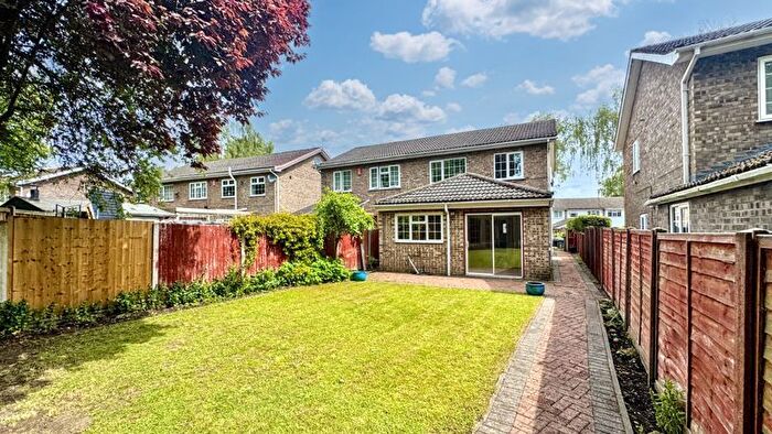 4 Bedroom Semi-Detached House For Sale In Farrington Crescent, Forest Park, Lincoln, LN6