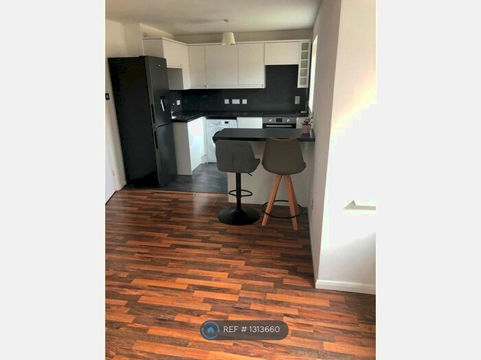 1 Bedroom Flat To Rent In Higham Station Avenue, London E4