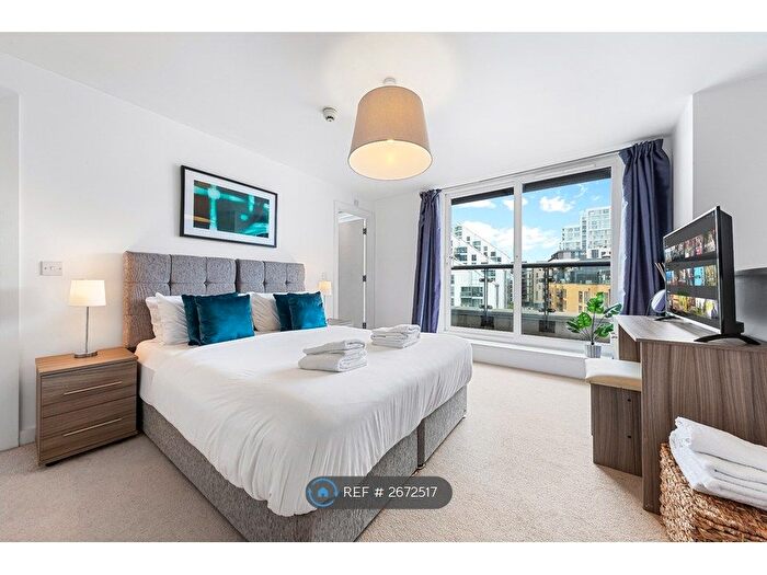 3 Bedroom Flat To Rent In Point Pleasant, London, SW18