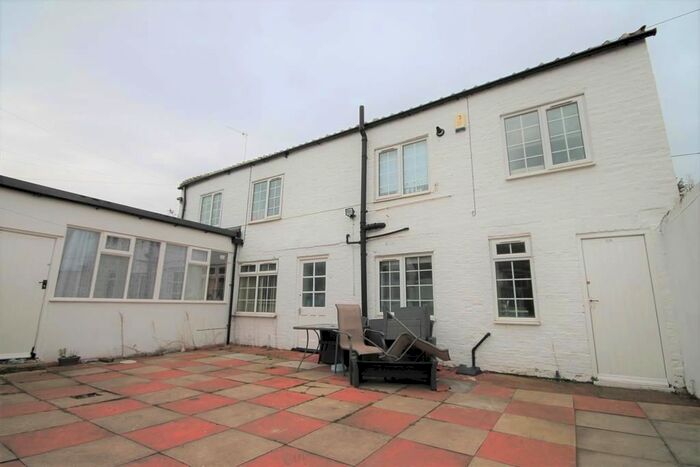 4 Bedroom Property To Rent In Heworth Road, York, YO31