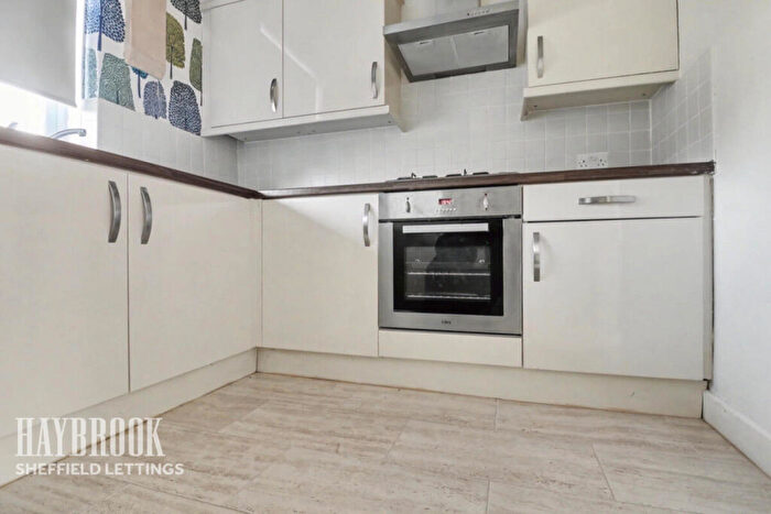 2 Bedroom Semi-Detached House To Rent In Kinnaird Road, Sheffield, S5