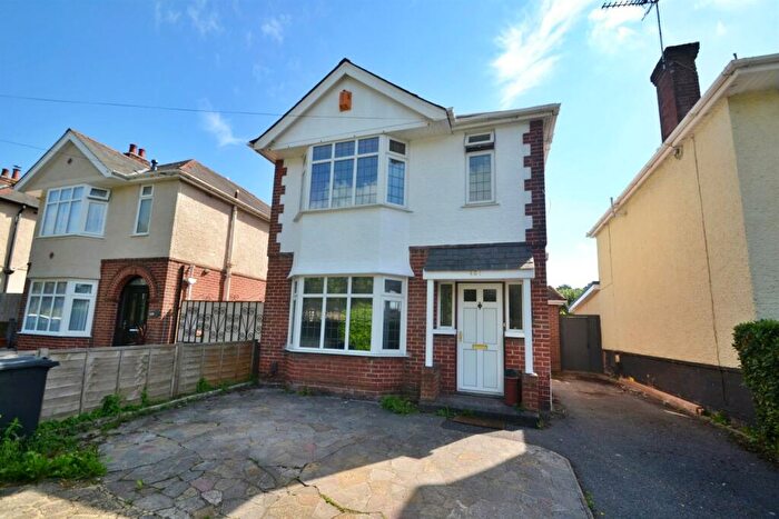 3 Bedroom Detached House To Rent In Oakdale, BH15