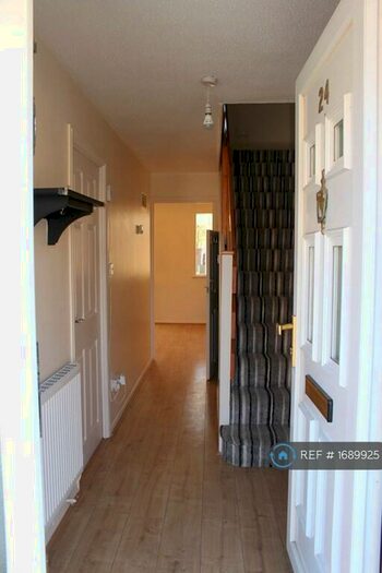 3 Bedroom Terraced House To Rent In Ilfracombe Way, Reading, RG6
