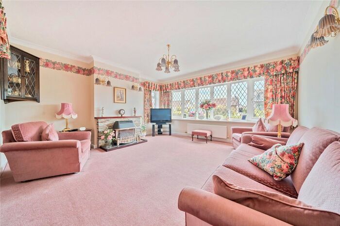 2 Bedroom Bungalow For Sale In Sea Road, Carlyon Bay, St. Austell, Cornwall, PL25