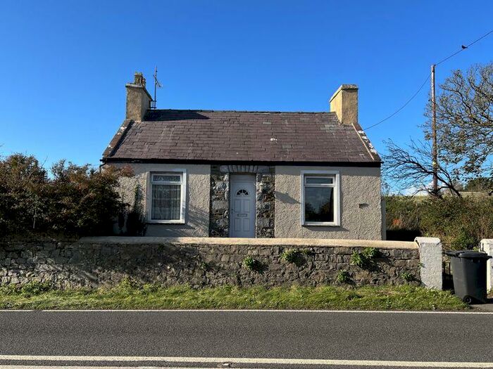 2 Bedroom Detached Bungalow For Sale In Llanfaethlu, LL65