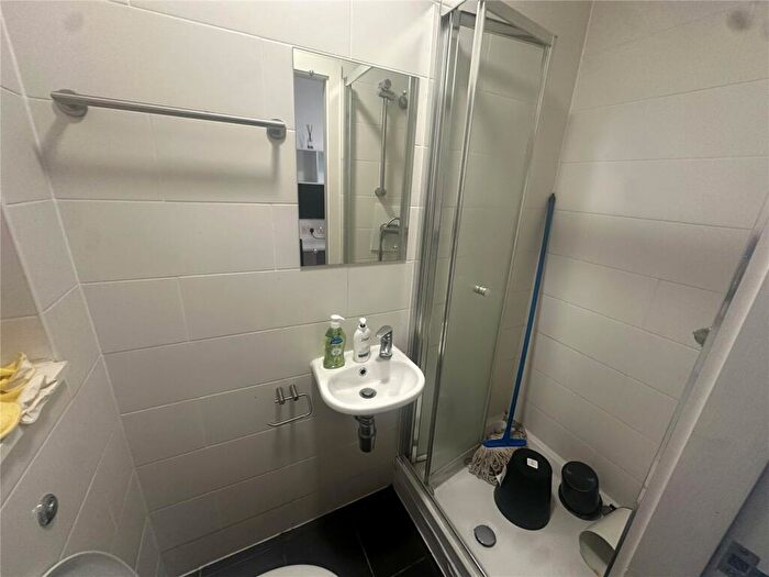1 Bedroom Flat For Sale In Great Homer Street, Liverpool, Merseyside, L5