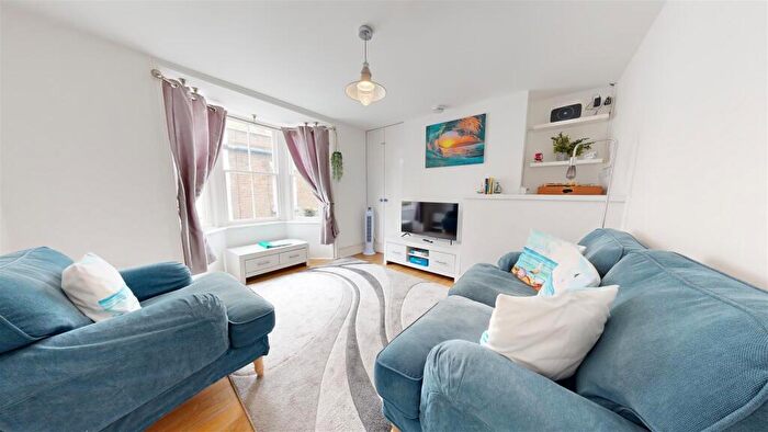 2 Bedroom Flat To Rent In Wesley Street, Weymouth, DT4