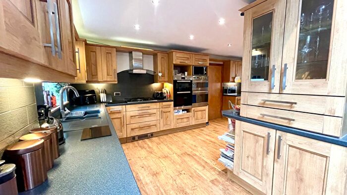 5 Bedroom Detached House For Sale In Northumberland Avenue, Nuneaton, CV10