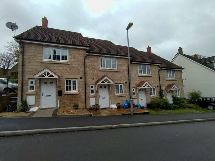 2 Bedroom Terraced House To Rent In Hillside Drive, Frome, BA11