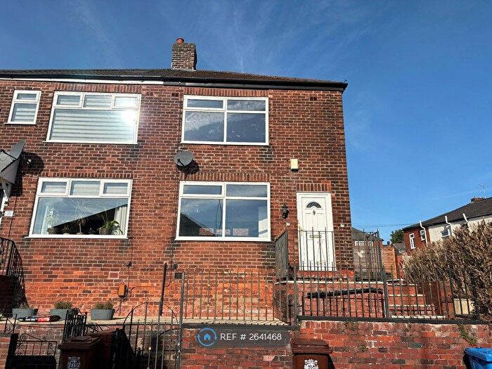 2 Bedroom Semi-Detached House To Rent In Wagstaffe Street, Middleton, Manchester, M24