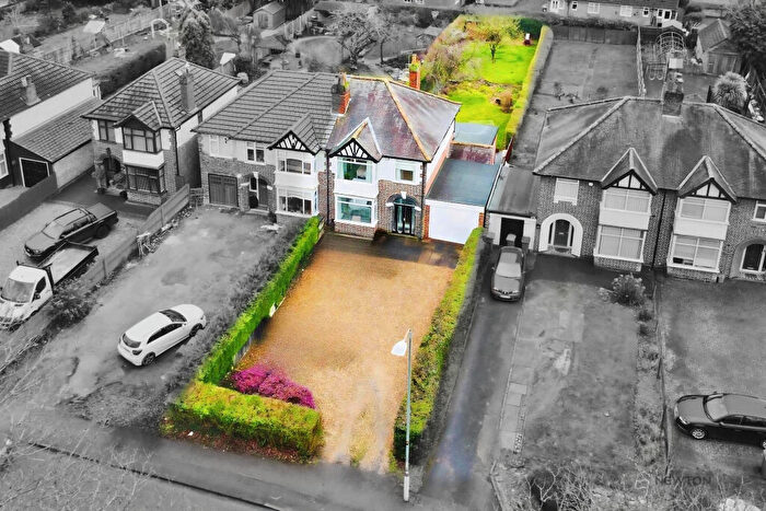 3 Bedroom Semi Detached House For Sale In Braunstone Lane, Leicester, LE3