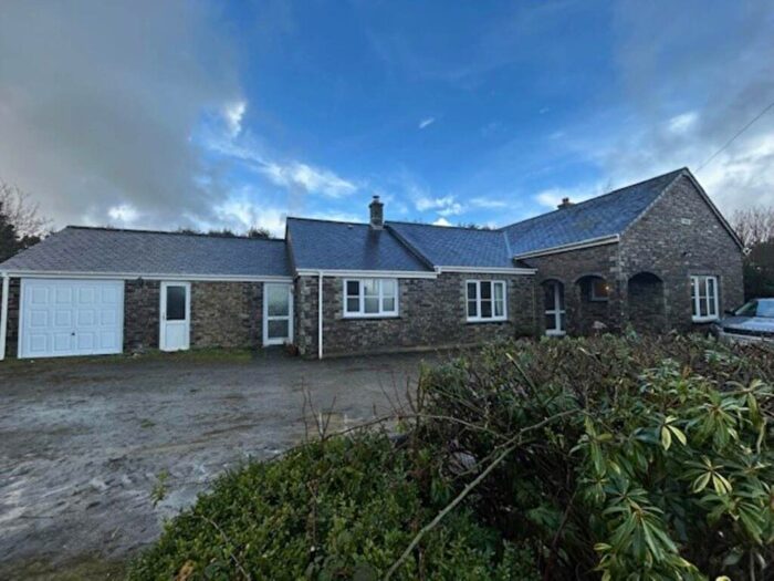 3 Bedroom Detached Bungalow To Rent In St. Clether, PL15