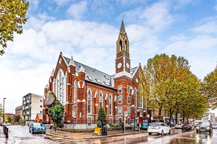 1 Bedroom Flat To Rent In Bethnal Green Road, London, E2