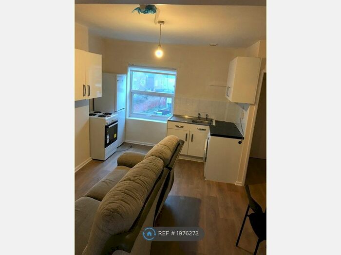 1 Bedroom Flat To Rent In Brassington Street, Clay Cross, Chesterfield, S45