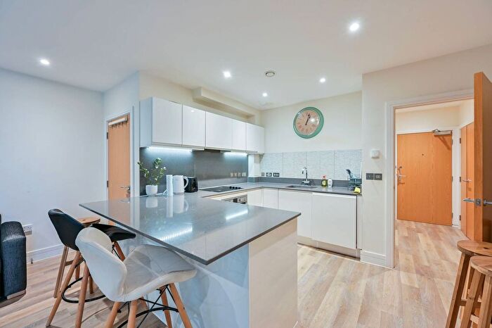 1 Bedroom Flat To Rent In The Grange, Bermondsey, London, SE1