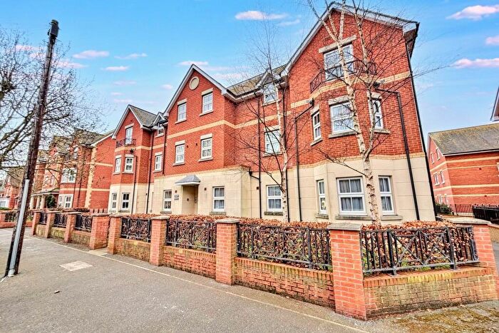 1 Bedroom Flat For Sale In Weymouth, DT4