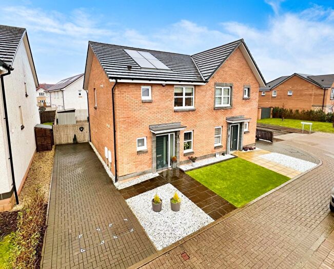 3 Bedroom Semi-Detached House For Sale In Nairn Drive, Bishopton, PA7