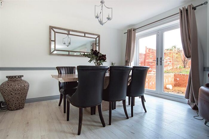 4 Bedroom Detached House For Sale In Park Mews, Wellingborough, NN8