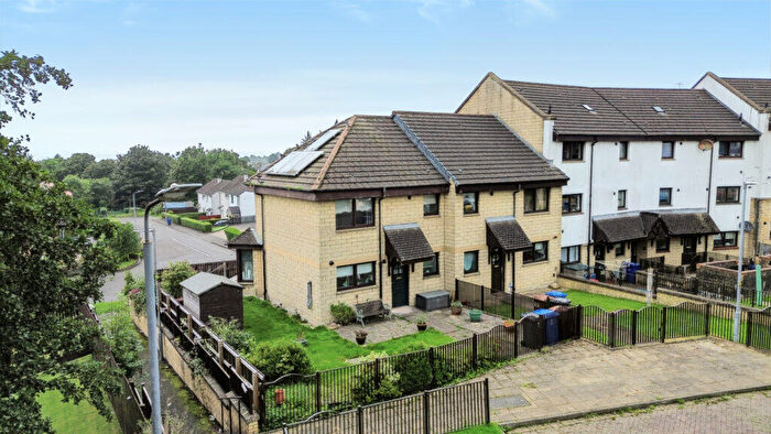3 Bedroom End Of Terrace House For Sale In Fullers Gate, Faifley, G81