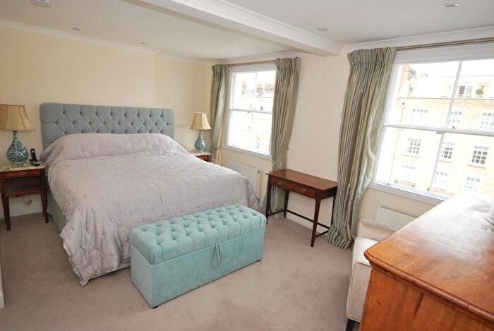 5 Bedroom Property To Rent In Cliveden Place, Belgravia, SW1W