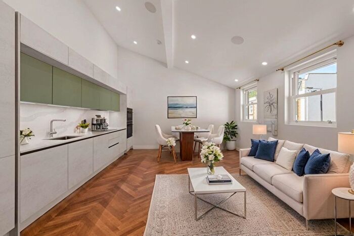 2 Bedroom Flat For Sale In North End Road, London, W14