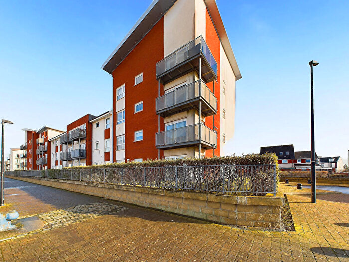 2 Bedroom Flat For Sale In Dockers Gardens, Ardrossan, KA22